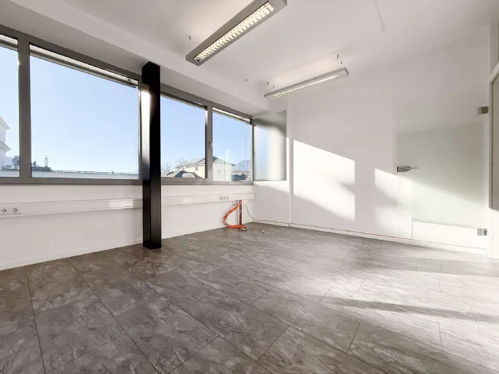 Büro in repräsentativen Geschäftshaus