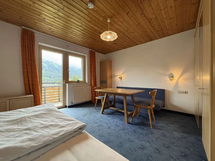 Kleine Wohnung(en) in erhöhter Sonnenlage