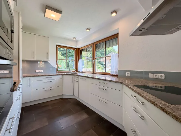 Lichtdurchflutete Maisonettewohnung in Ruhelage