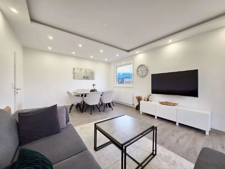 Moderne 4-Zimmer Citywohnung mit Bergblick