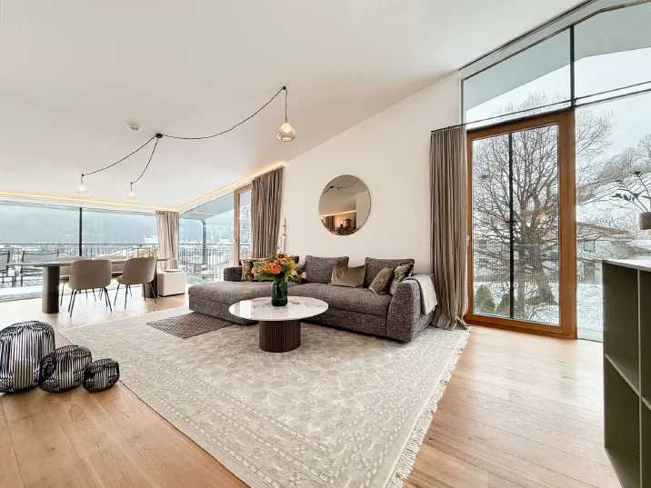 Hochwertige Penthousewohnung am Sonnhang