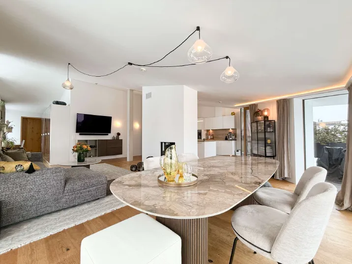 Hochwertige Penthousewohnung am Sonnhang