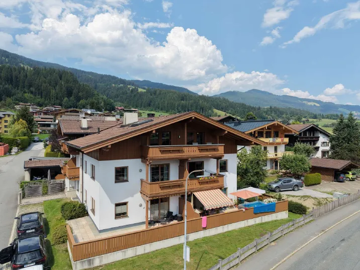 DG-Wohnung mit Sauna & Bergpanorama