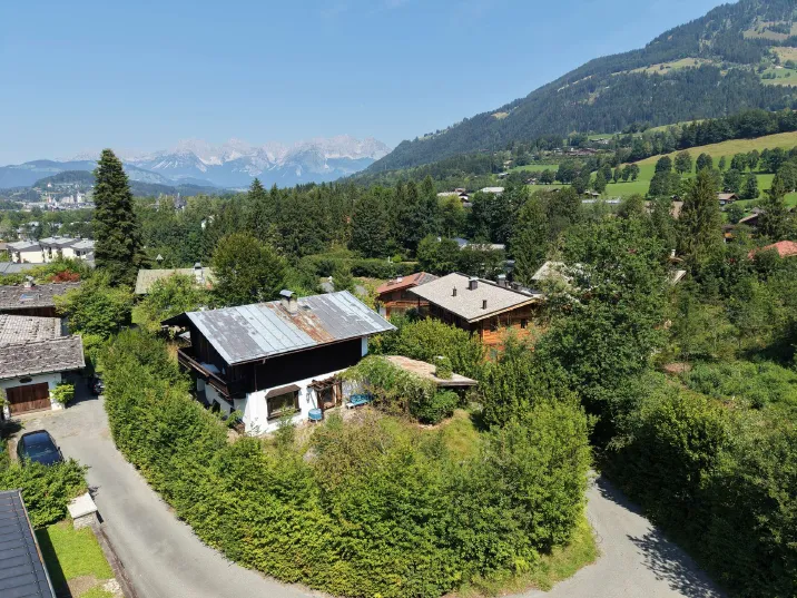 Grundstück mit Altbestand und Streifblick