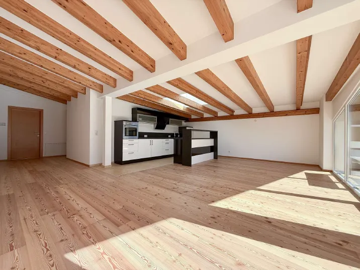 Zentrale 4-Zimmerwohnung mit Sonnenterrasse